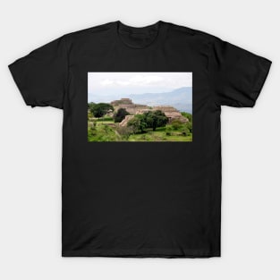 Site archéologique de Monte Alban, Oaxaca Mexique T-Shirt